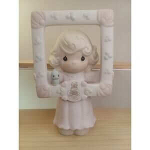 You're as Pretty as a Picture MEMBERS RETIRED 1996 Precious Moments No Box